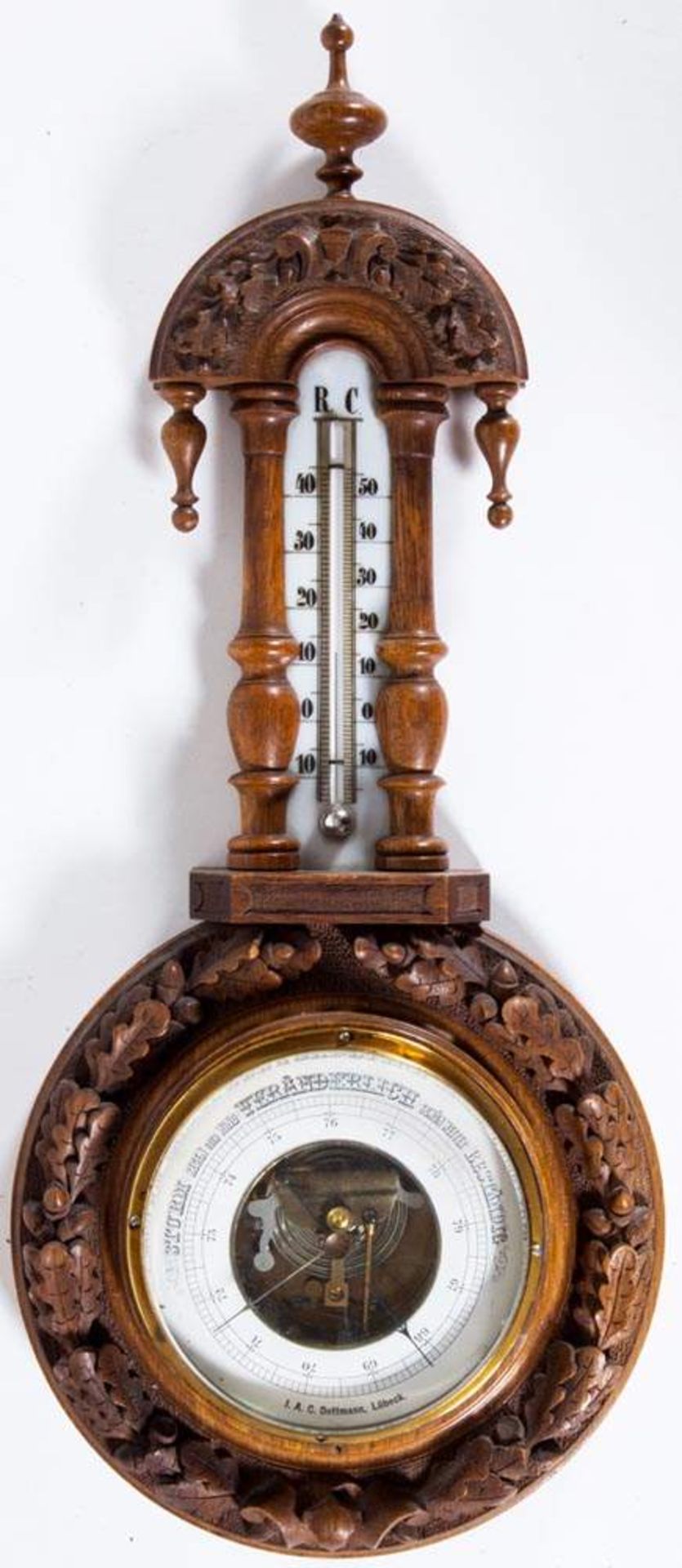 Antikes Barometer. Nussbaum massiv. Etwas zu überarbeiten. Gesamthöhe ca. 54 cm.