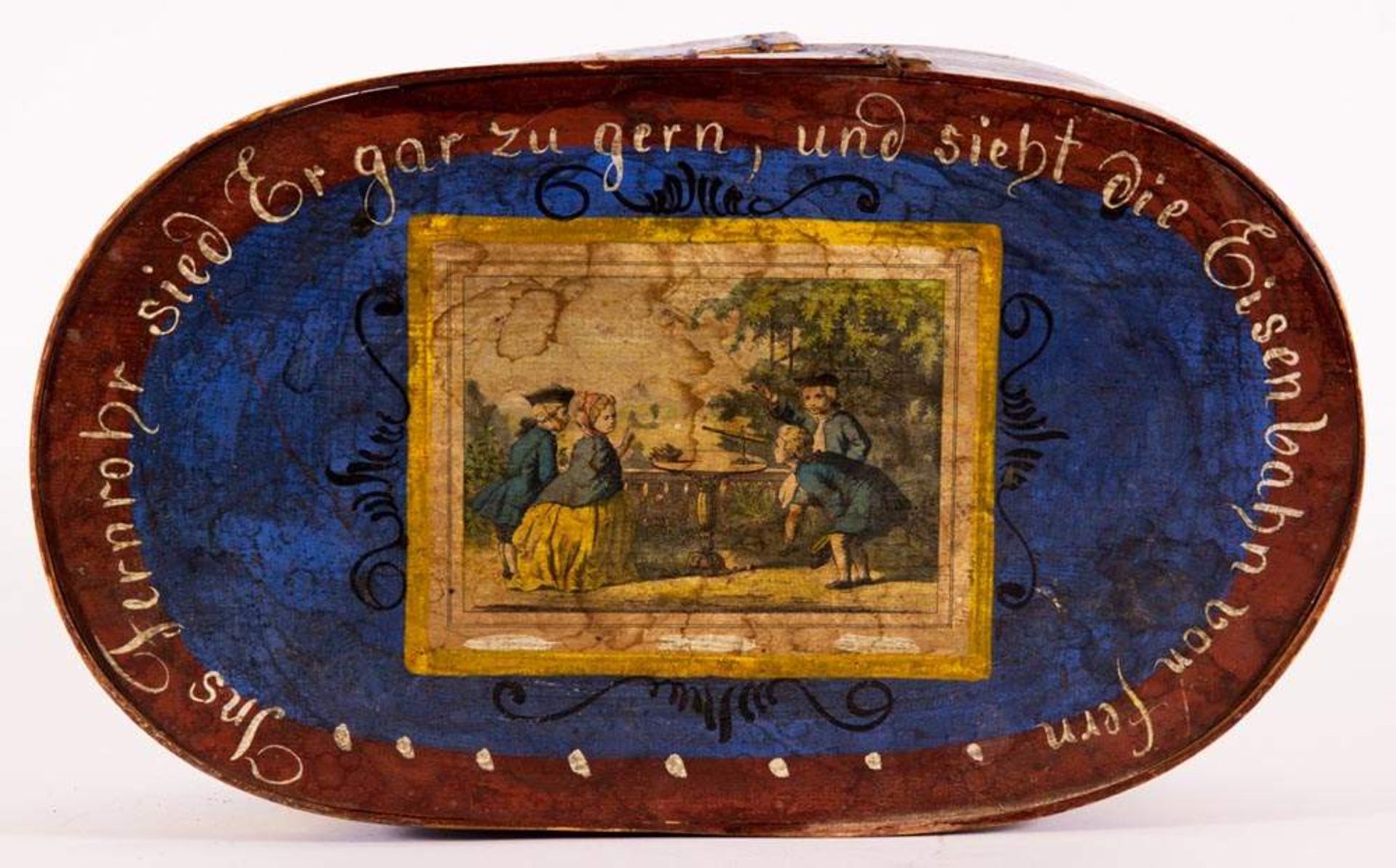 Antike Hutschachtel, Deckel mit kolorierter Lithographie und Sinnspruch: "Ins Fernrohr sieht Er