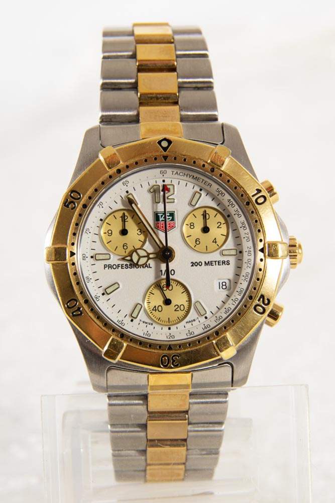 TAG HEUER CHRONOGRAPH, Modell "2000" Quartzwerk. Referenzno. CK 1121. Mit Echtheitszertifikat. - Image 4 of 10