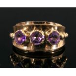 585er Gelbgold-Damenring mit Amethystbesatz. Ca. 7 gr. Ringinnendurchmesser ca. 18 mm.