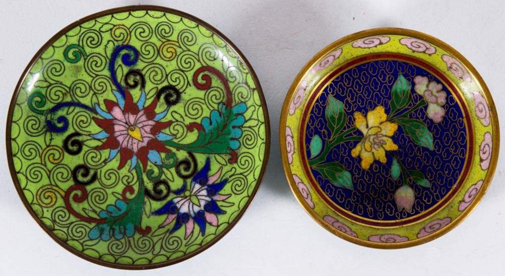 5teiliges Konvout emaillierter bzw. Cloisonne-Arbeiten.  Verschiedene Alter, Größen, Herkunft & - Image 2 of 19