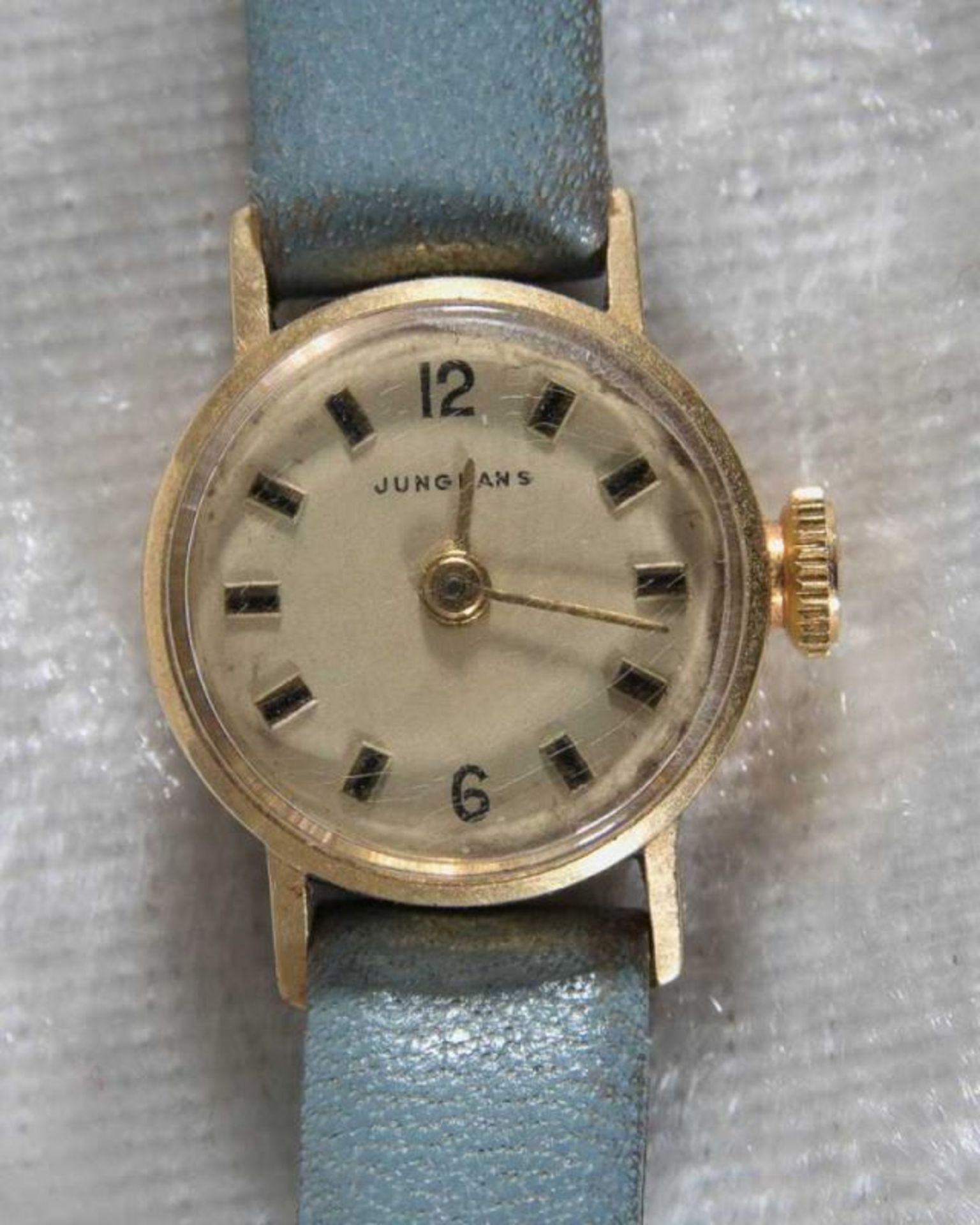 Junghans Damenarmbanduhr, Gehäuse in 585er Gelbgold (14 K). Getragen. Ca. 1960er Jahre. Werk ohne