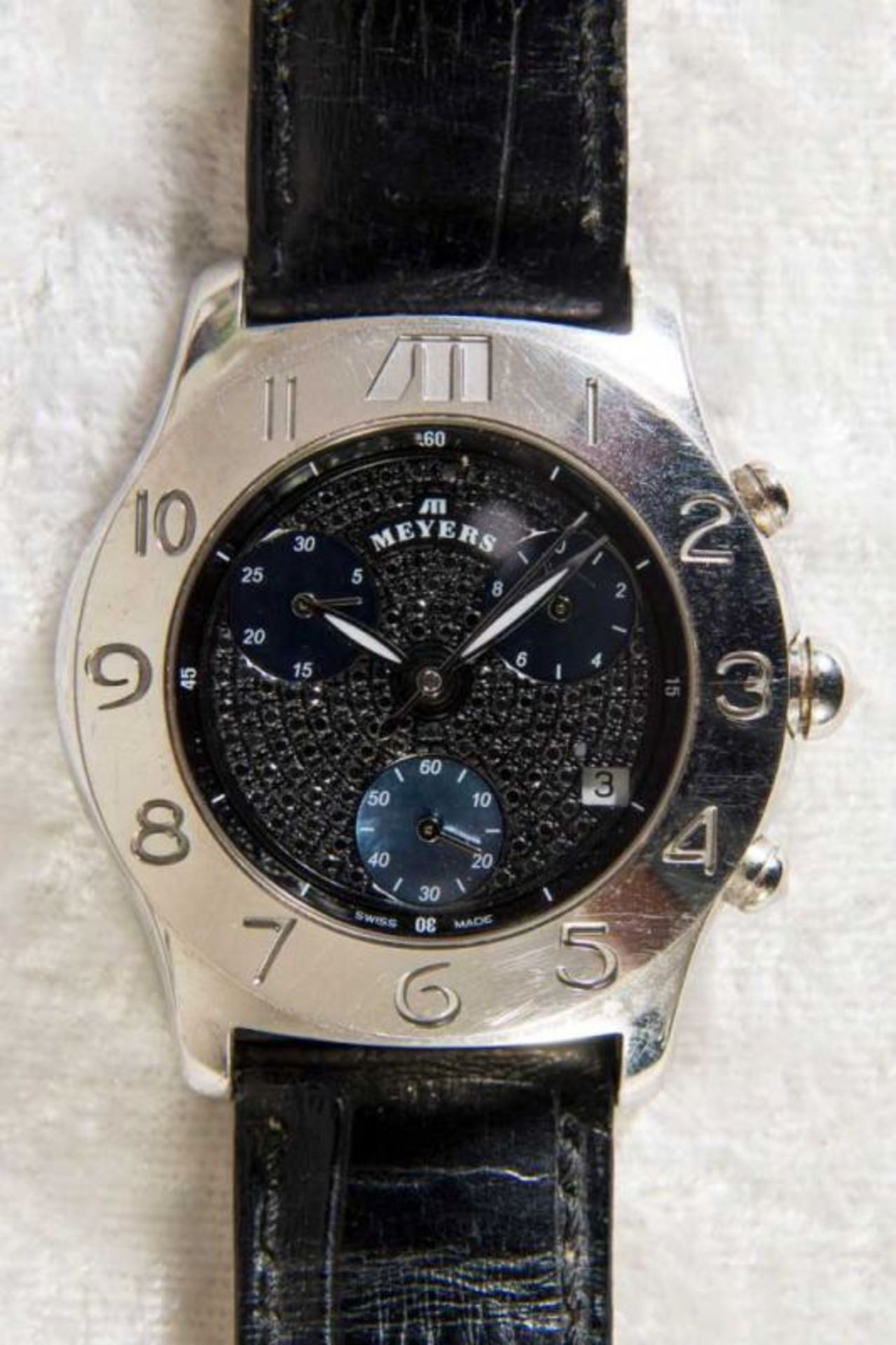 Damenarmbanduhr "Black Diamond" von Meyers. Chronograph. Poliertes Stahlgehäuse. Datumsanzeige.