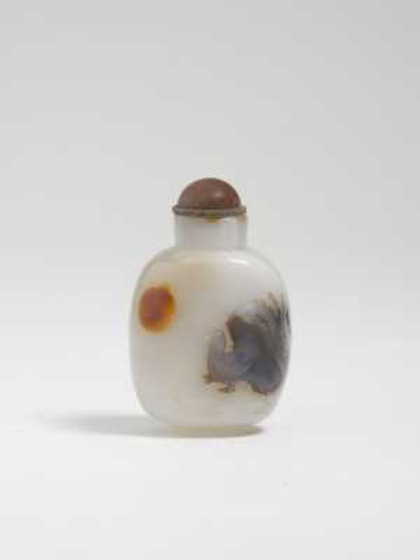 Snuffbottle China Achat. Birkhahndekor. H. 7 cm.