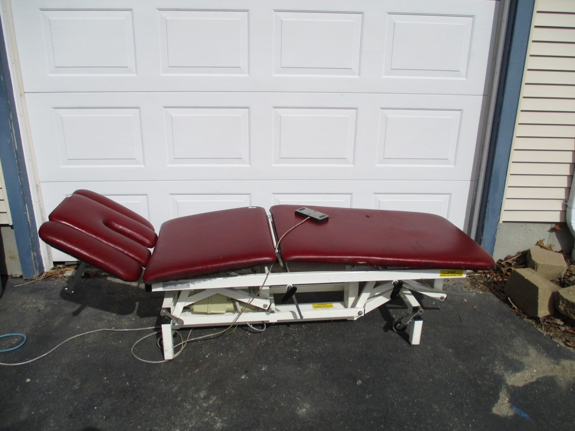 Akron 8252 Adjustable Electric Physical Therapy Table. - Image 2 of 5