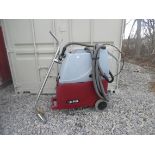 Cascade Paramount 20 carpet extractor with accessories. Working condition