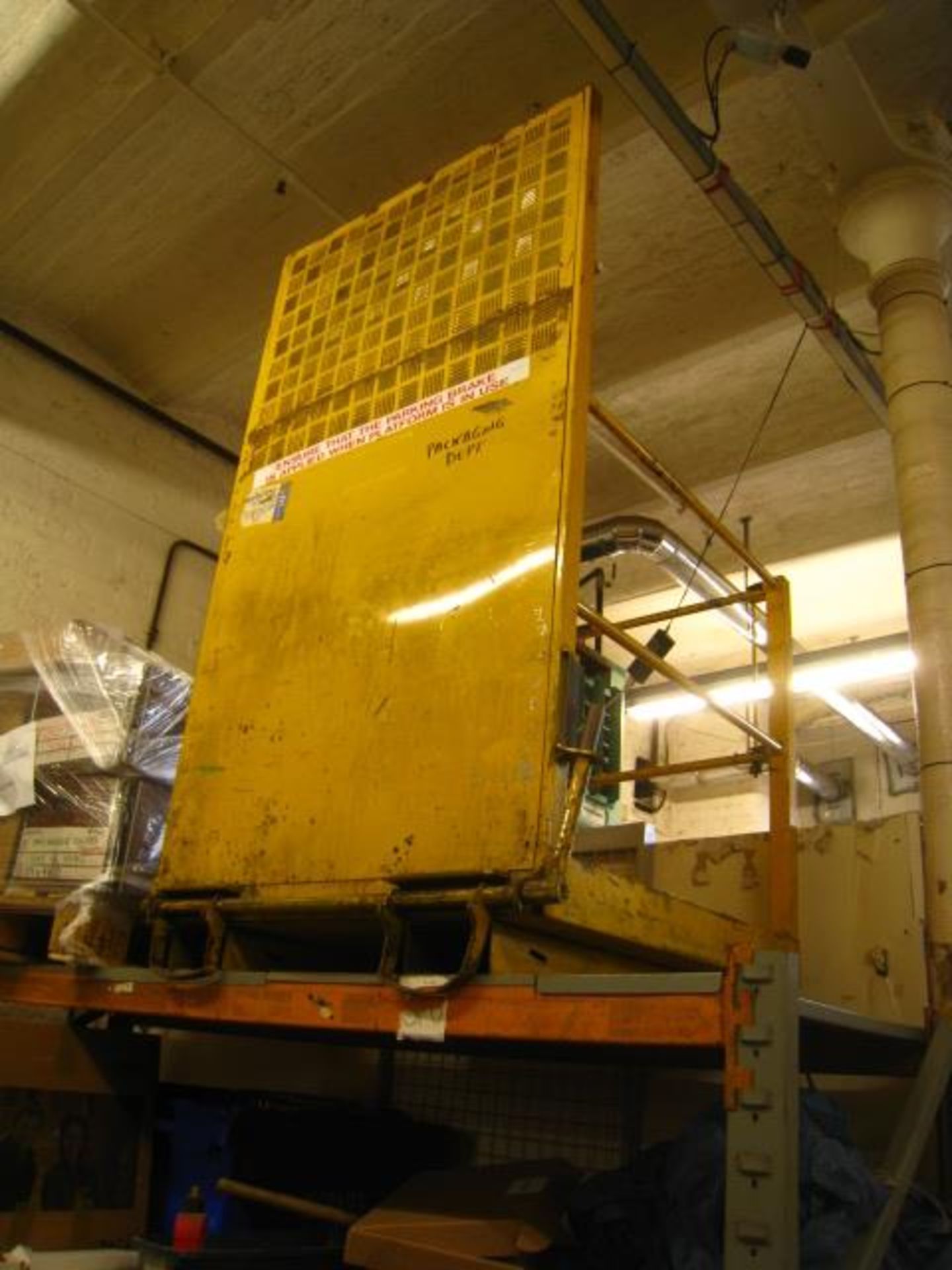 FORK LIFT TRUCK PERSONNEL SAFETY CAGE  - AS PHOTO - Image 4 of 4