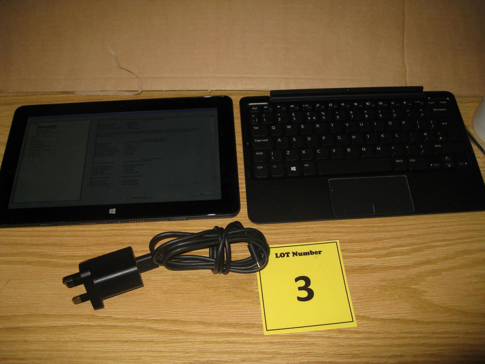 DELL VENUE 11 PRO (5130). TOUCHSCREEN TABLET WITH DETACHIBLE KEYBOARD.& PSU. INTEL ATOM CPU Z3795 @ - Image 2 of 3