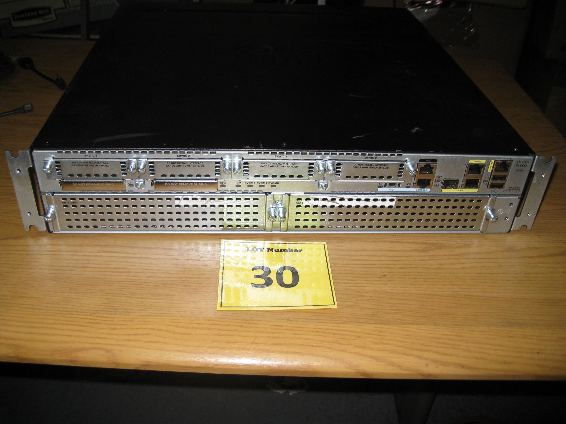 CISCO 2900 SERIES INTEGRATED SERVICES ROUTER. MODEL 2951 - Image 2 of 2