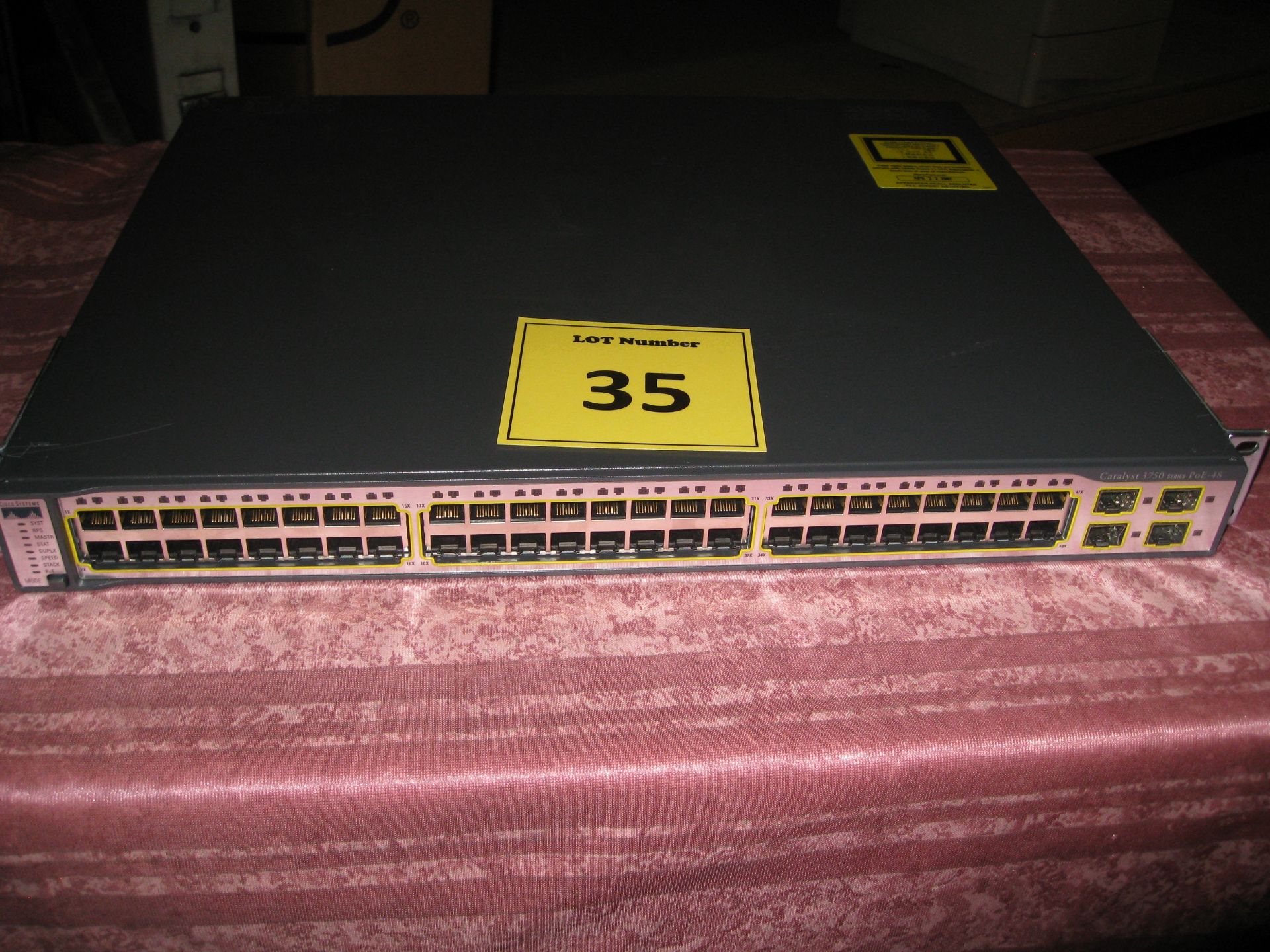 CISCO CATALYST 3750 SERIES PoE-48 NETWORK SWITCH. MODEL WS-C3750-48PS-S V05