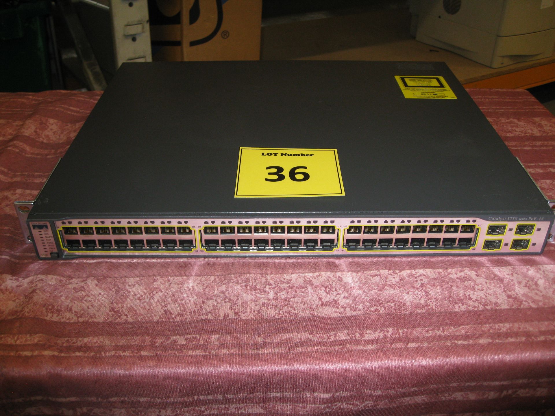 CISCO CATALYST 3750 SERIES PoE-48 NETWORK SWITCH. MODEL WS-C3750-48PS-S V05