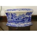 SPODE - A Spode'Italian' blue & white planter, measuring 25x17x13cm. (C.1816)