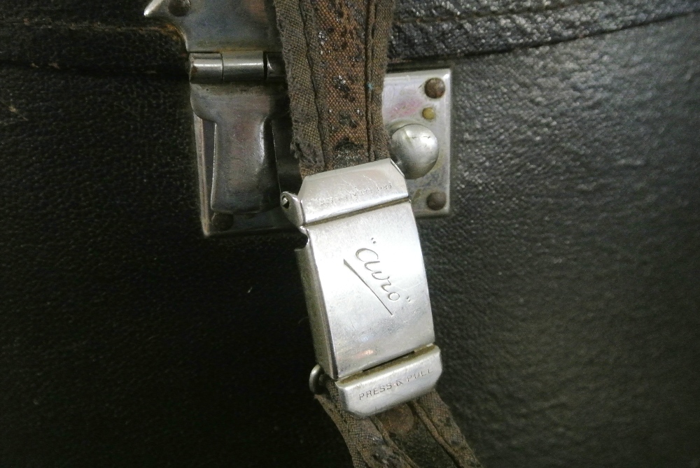 VINTAGE/ FASHION - A vintage black leatherette hat box, measuring - Image 2 of 3