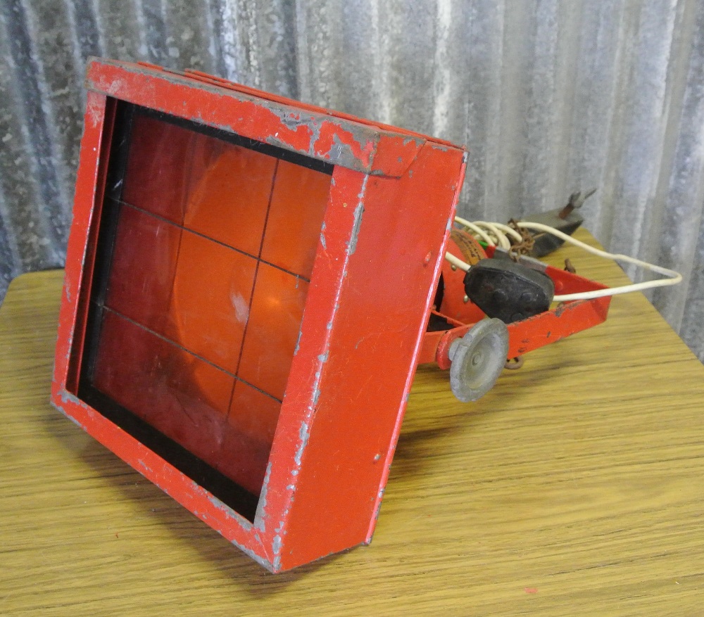 INDUSTRIAL/ LIGHTING - A pair of vintage metal theatre lights that have been painted orange. - Image 4 of 4