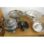 SILVER PLATE - A vintage Silver Plate Teapot with