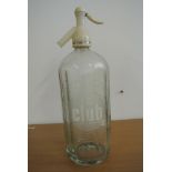 COLLECTABLES - A large vintage glass soda syphon w