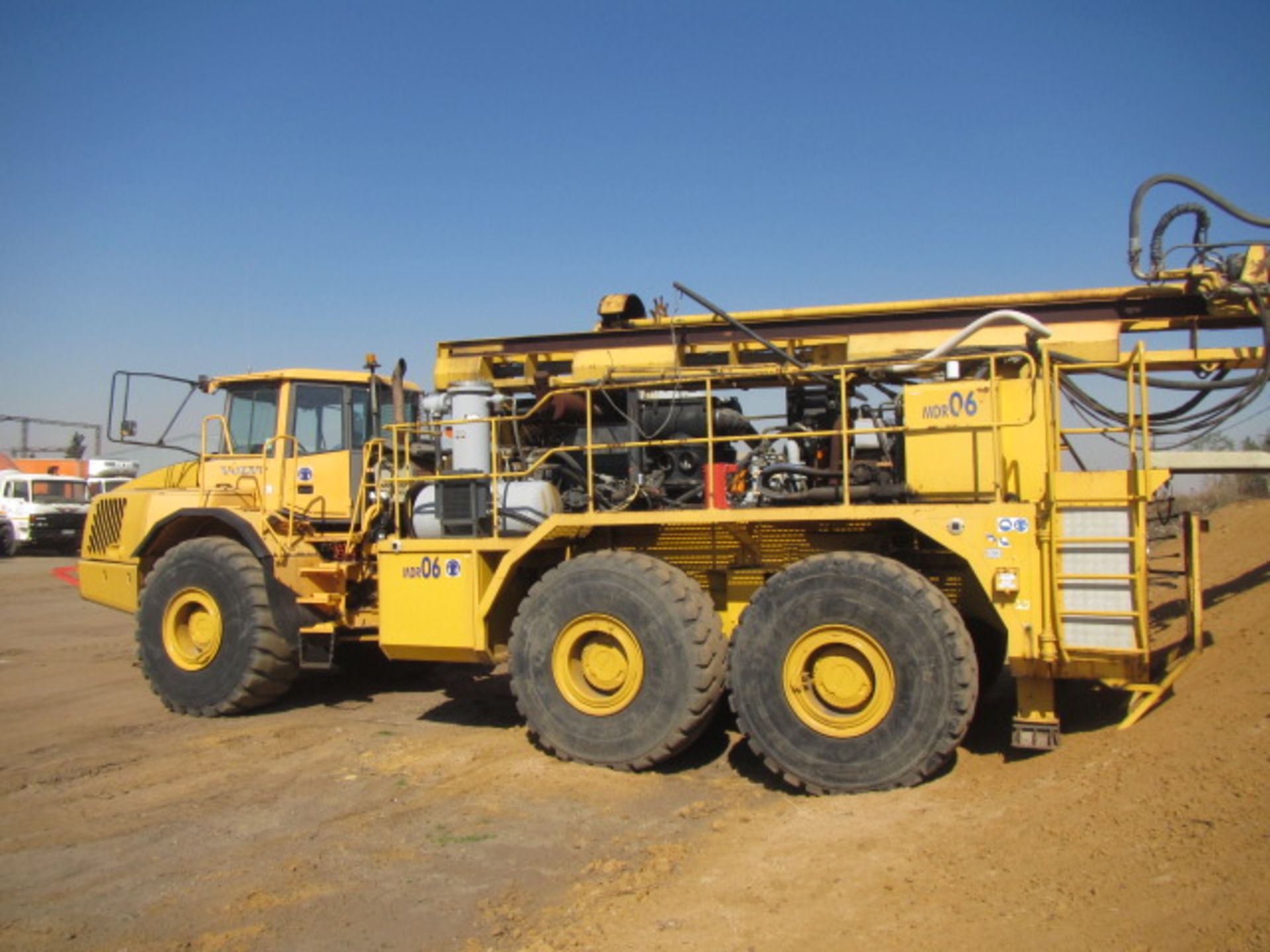 2008 Volvo 40D with mounted on TR40 Drill - Image 19 of 20