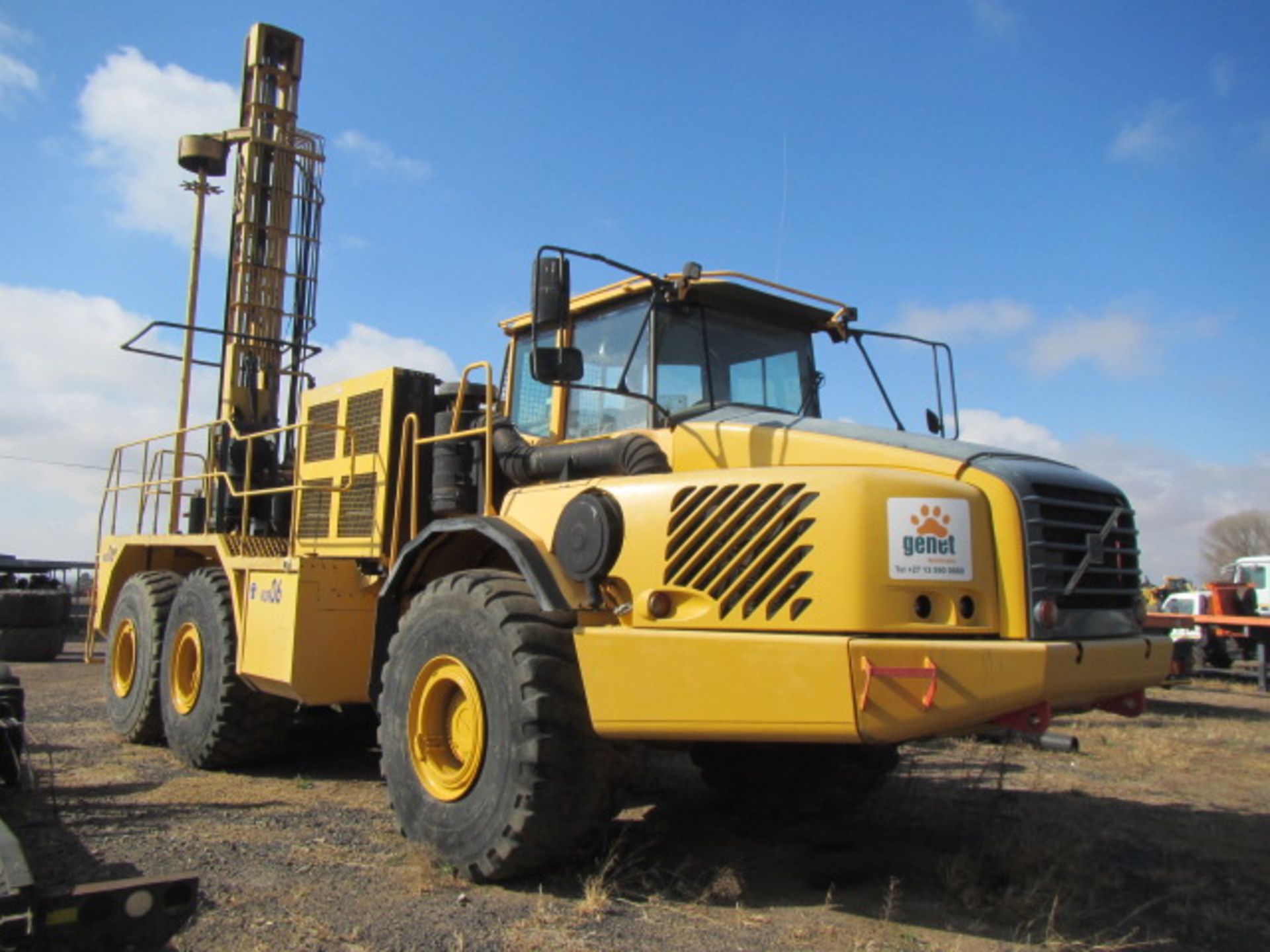 2008 Volvo 40D with mounted on TR40 Drill