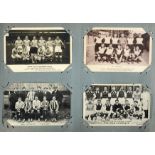 Album d’environ 80 cartes postale sur le thème du football. équipes, illustrations et joueurs.