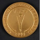 Lot de 3 médailles de participants aux Jeux Méditerranéens d’Alger 1975, Athènes 1991 et Bari