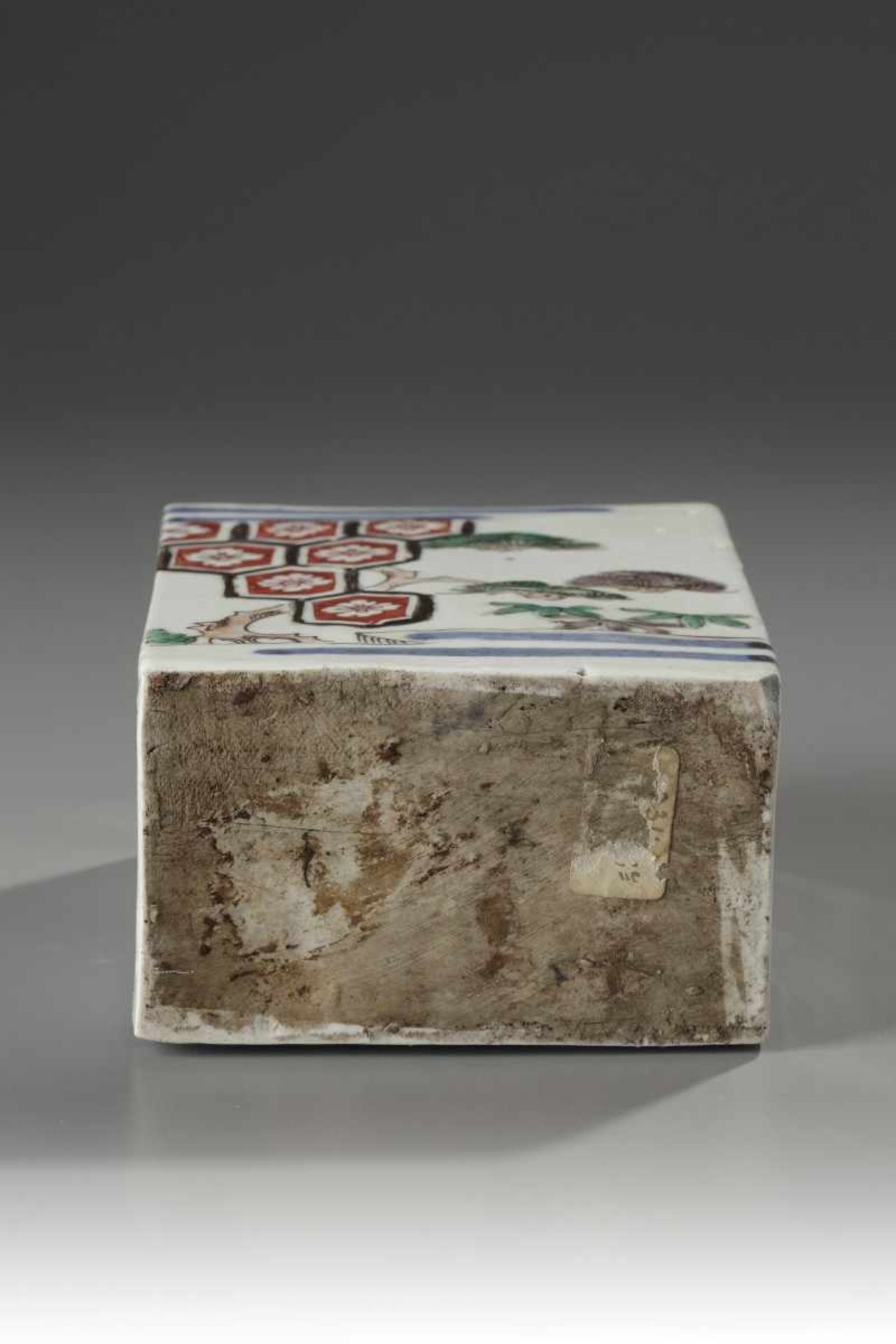 A Japanese Rectangular Sake Bottle rectangular bottle, slightly wider at the top than bottom. A - Bild 6 aus 6