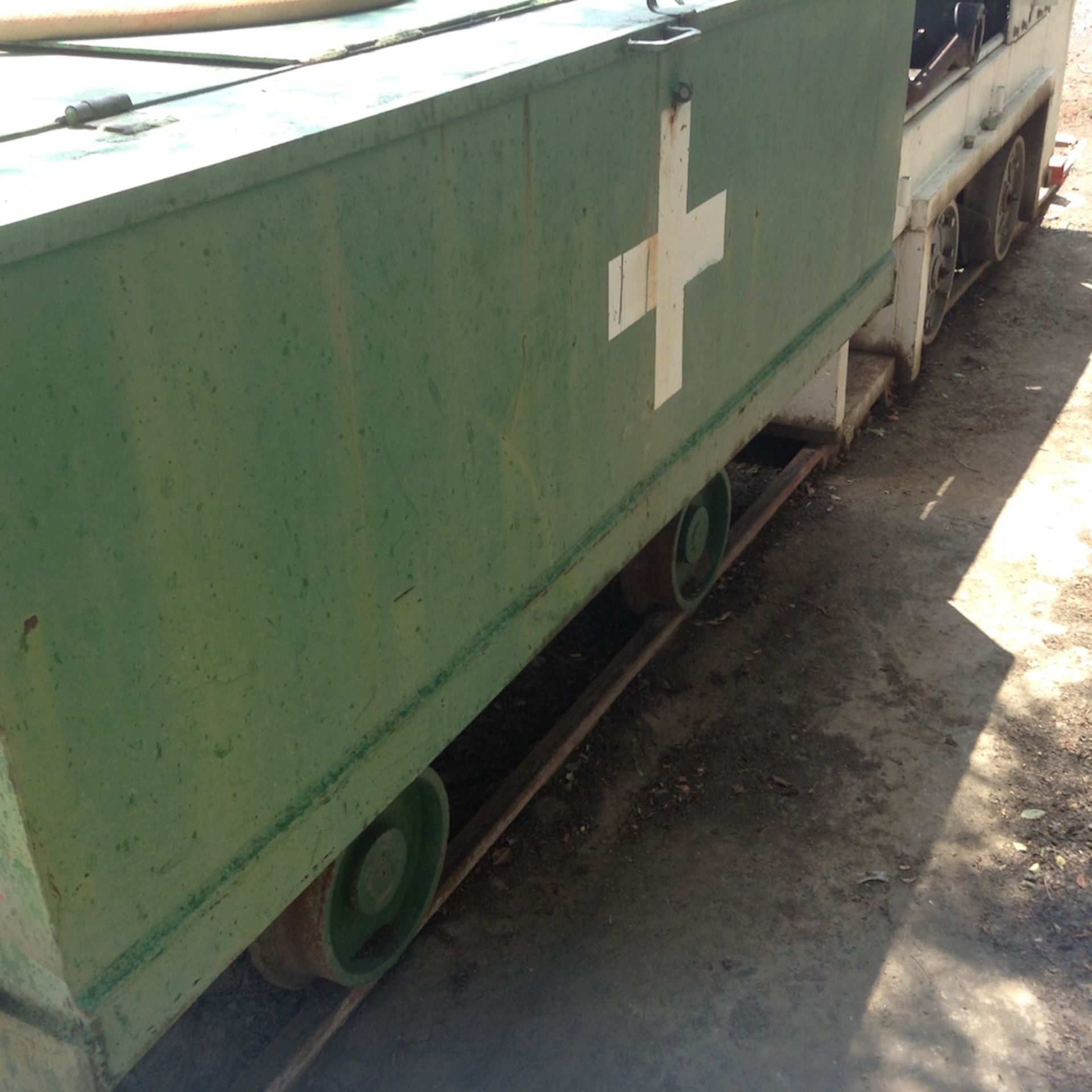 8 x 3.8 ton hoppers - Image 7 of 17