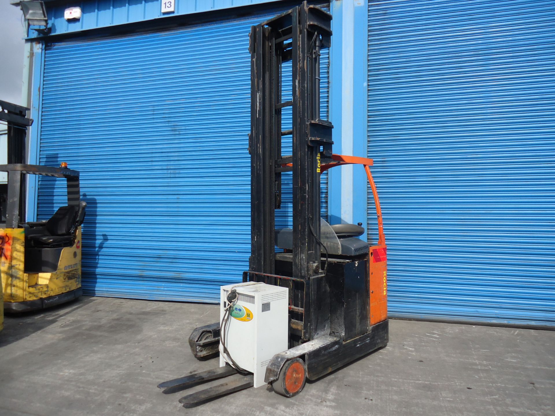 2004 Rocla 2 Stage 1.6T Electric Reach Forklift