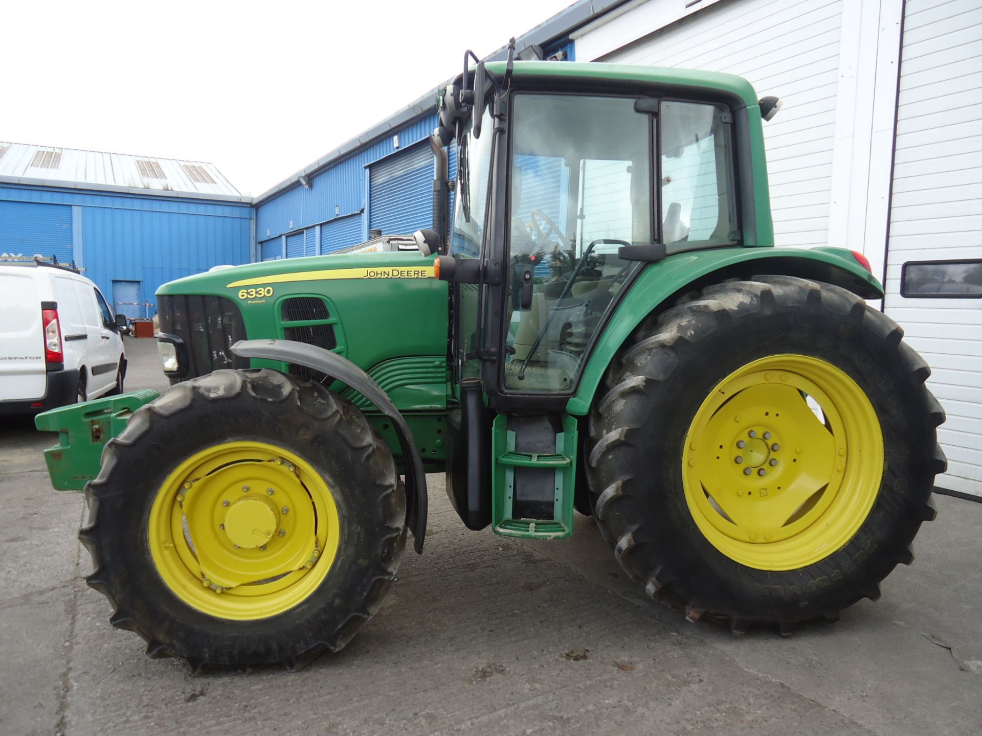 2011 John Deere 4WD Tractor - Image 2 of 10