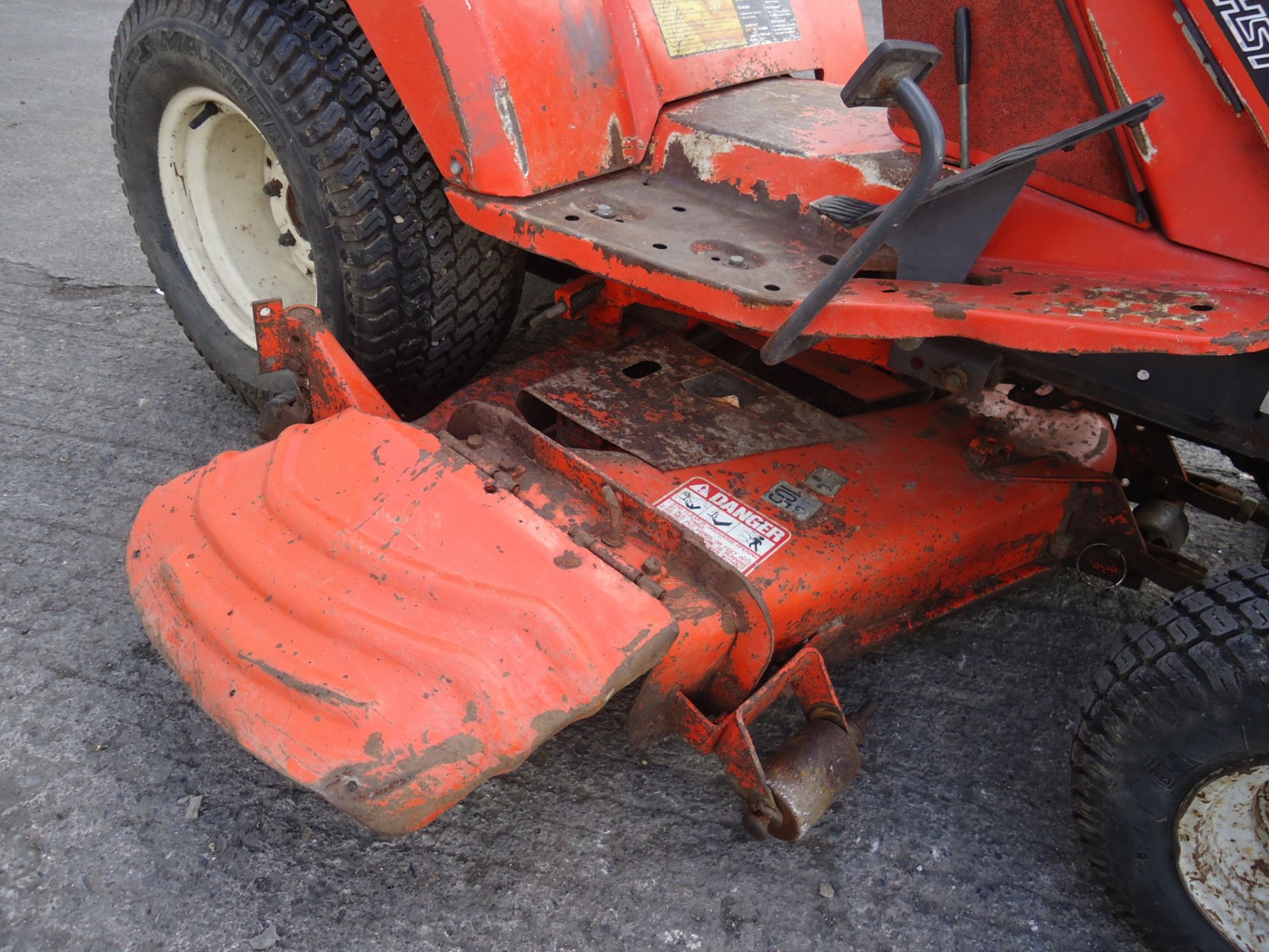 Kubota Diesel Ride On Mower - Image 8 of 11