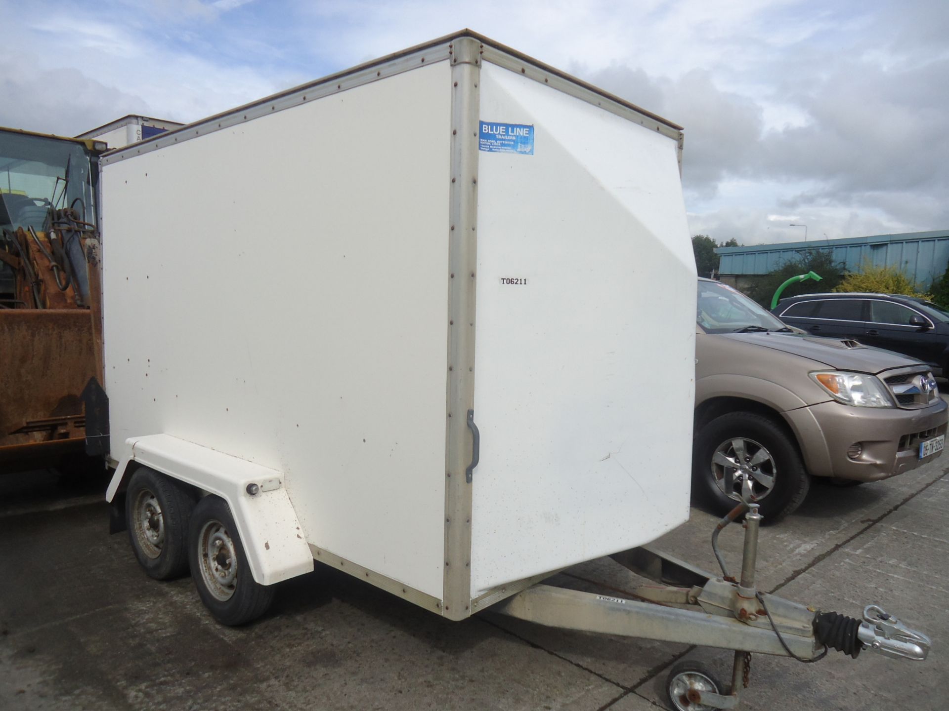 Twin Axle Box Trailer c/w Roller Door