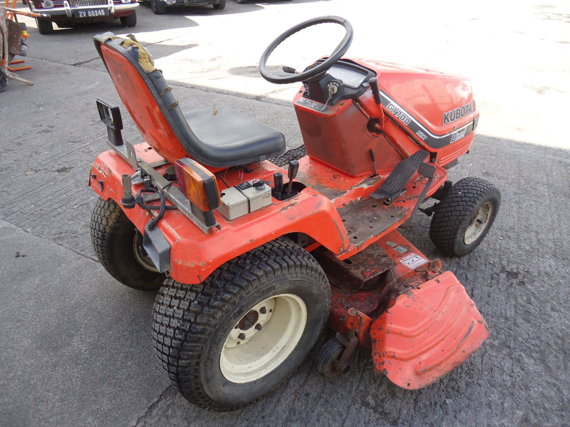 Kubota Diesel Ride On Mower - Image 5 of 11