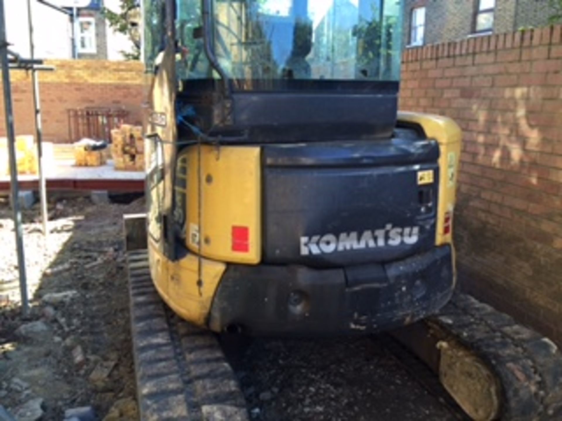 2005 Komatsu PC50MR-2 Midi Excavator, Blade, Rubber Tracks, Offset S/N: KMPTC094A77F00373, Hours: - Image 2 of 14