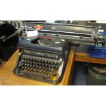 Everest vintage typewriter