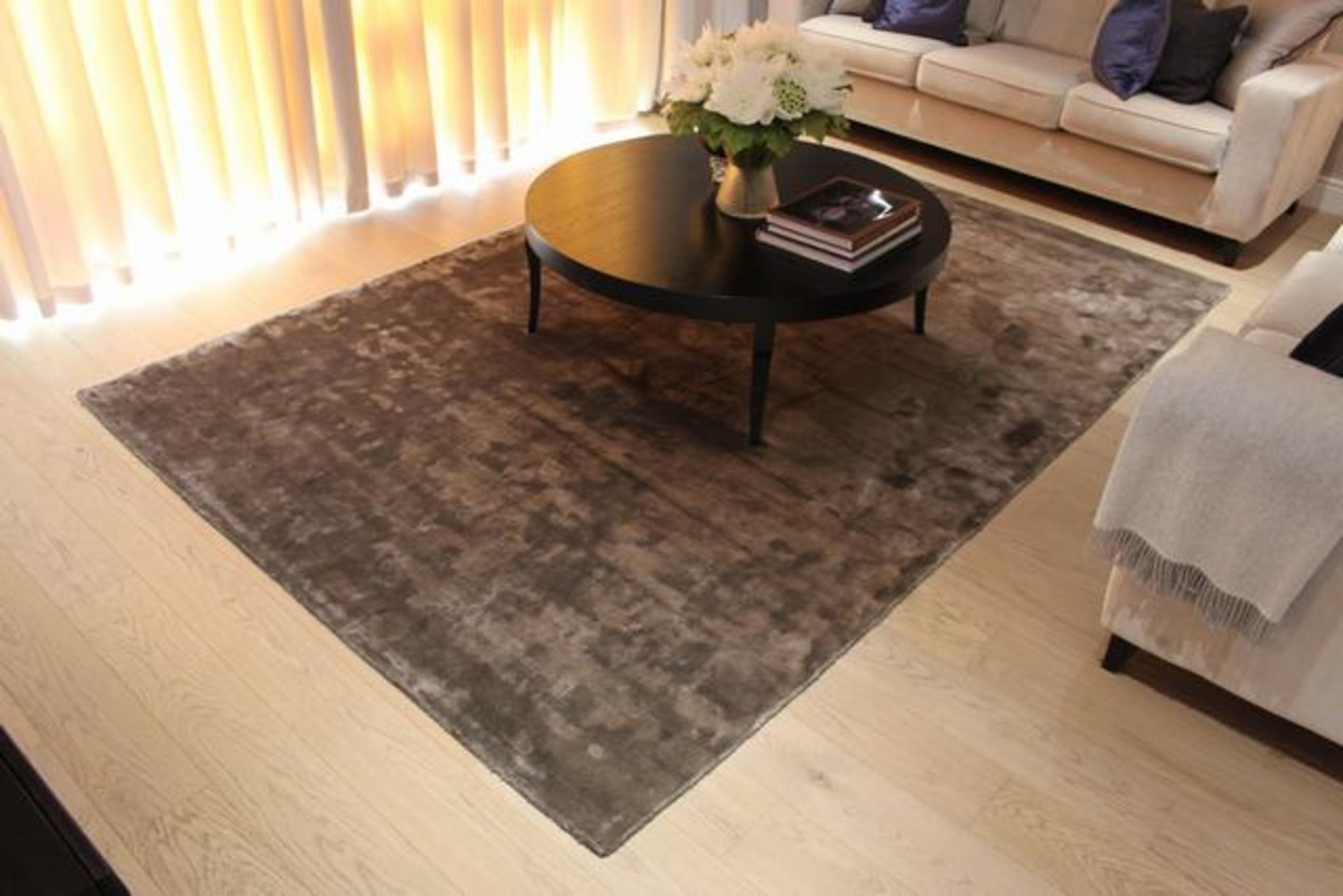 Jacaranda Simla hand woven steel grey rug 3000mm x 2000mm - Image 2 of 2