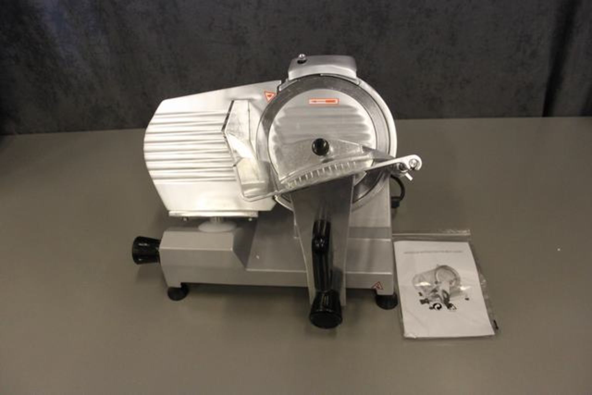 Gravity 220S Automatic Meat Slicer - a high quality gravity feed slicer with a chromed steel blade