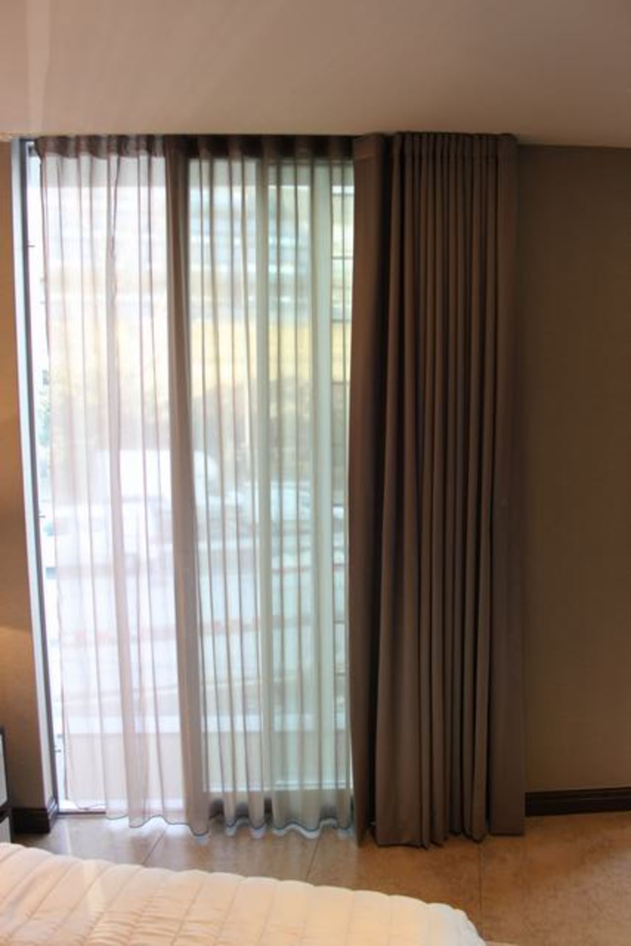 A pair of fully lined thermal drapes grey 3600mm x 2500mm - Image 3 of 3