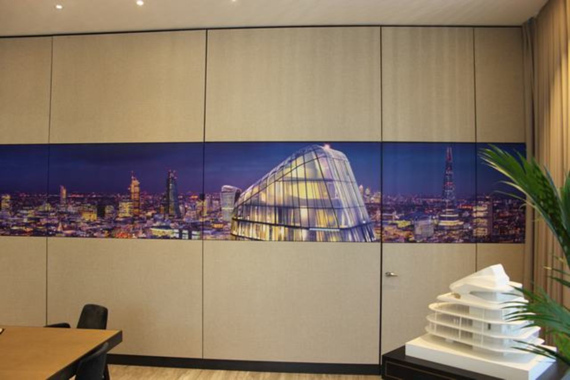 Wall cladding panelling and art effect panels 1740mm x 1190mm x 6 panels and 1740mm x 960mm art