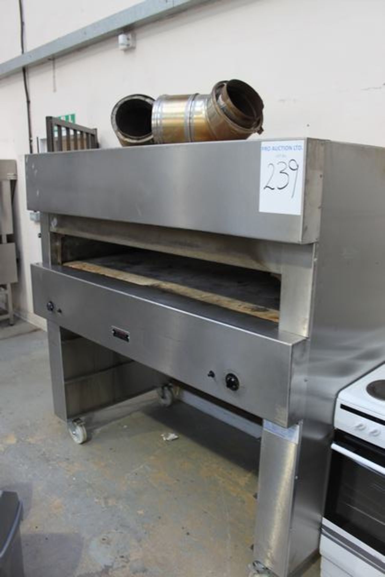 Clayburn 86-AS-488 gas pizza oven 1600mm x 200mm x 700mm deep temperature high Setting 26.5kw / 86,