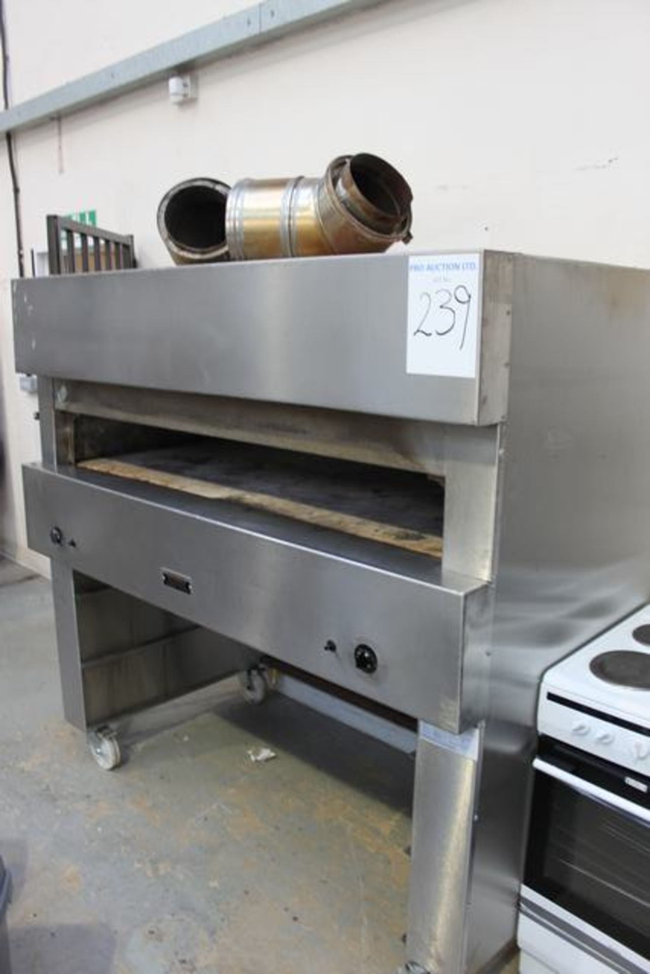 Clayburn 86-AS-488 gas pizza oven 1600mm x 200mm x 700mm deep temperature high Setting 26.5kw / 86, - Image 2 of 5
