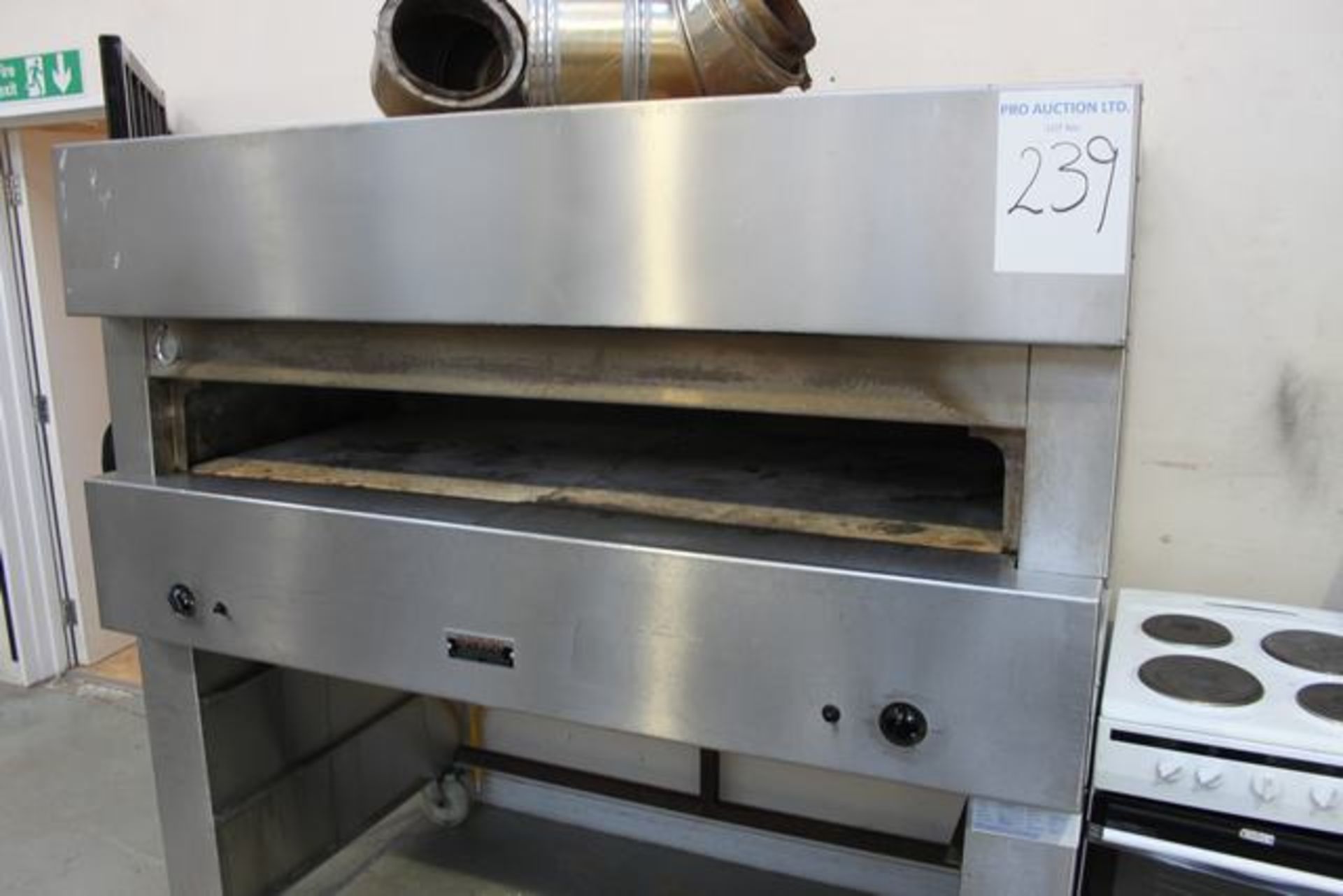 Clayburn 86-AS-488 gas pizza oven 1600mm x 200mm x 700mm deep temperature high Setting 26.5kw / 86, - Image 3 of 5