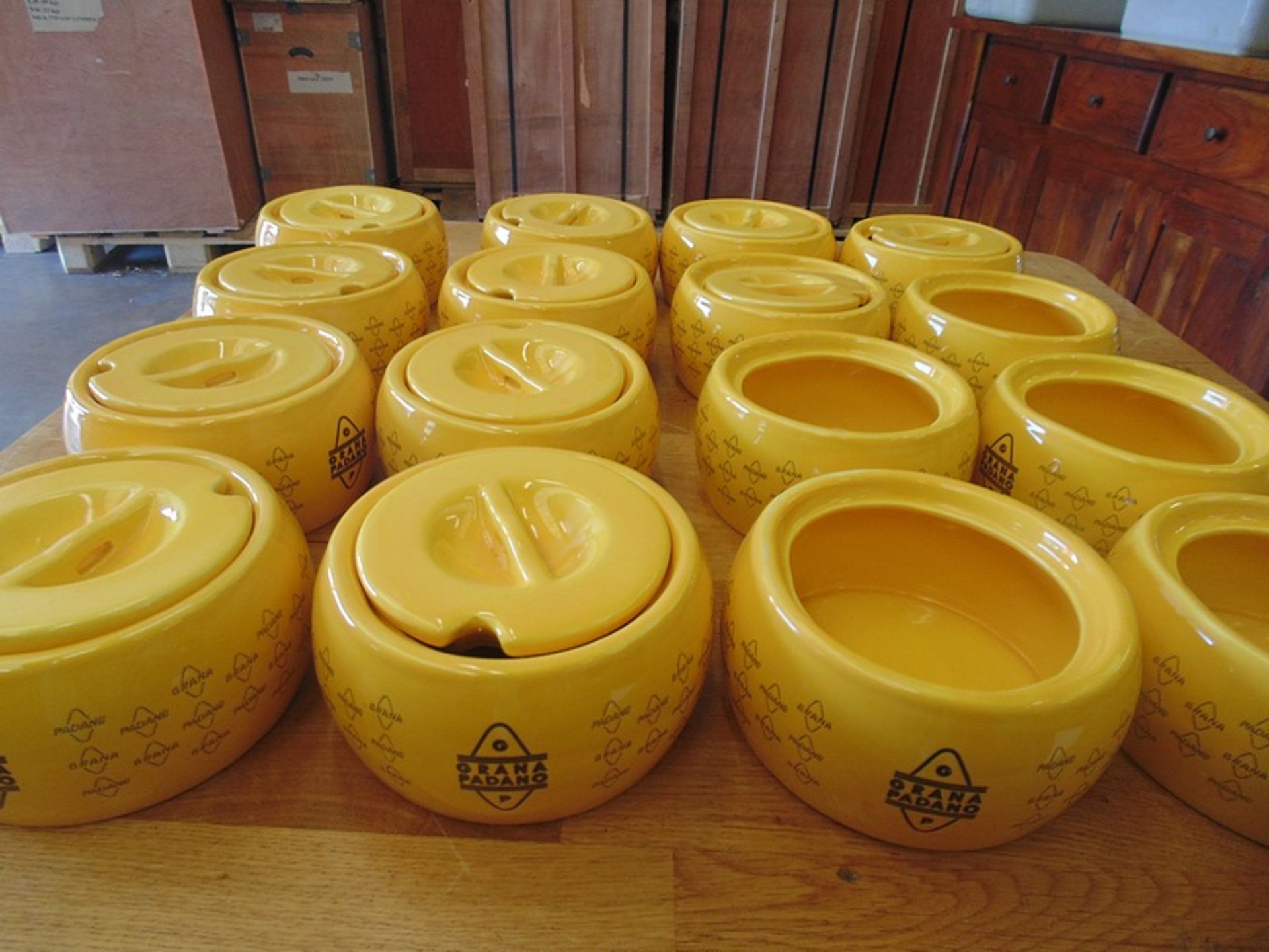 16 x Grana Padano yellow nut bowls - 110mm x 60mm 11 complete with lids - Image 2 of 2