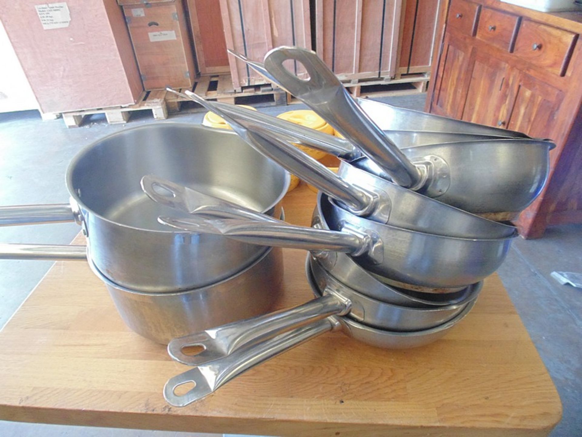 2 x Genware stainless steel 260mm saucepans and 8 x Vogue 220mm stainless steel saucepans