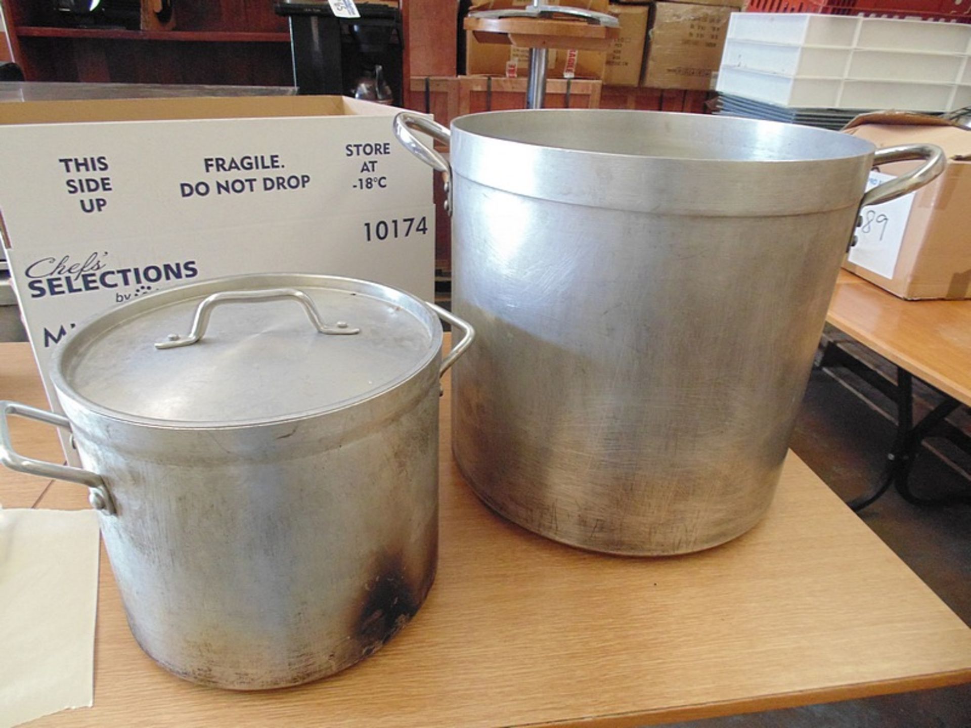 2 x stainless steel stock pots 1 x 40cm 1 x 29cm