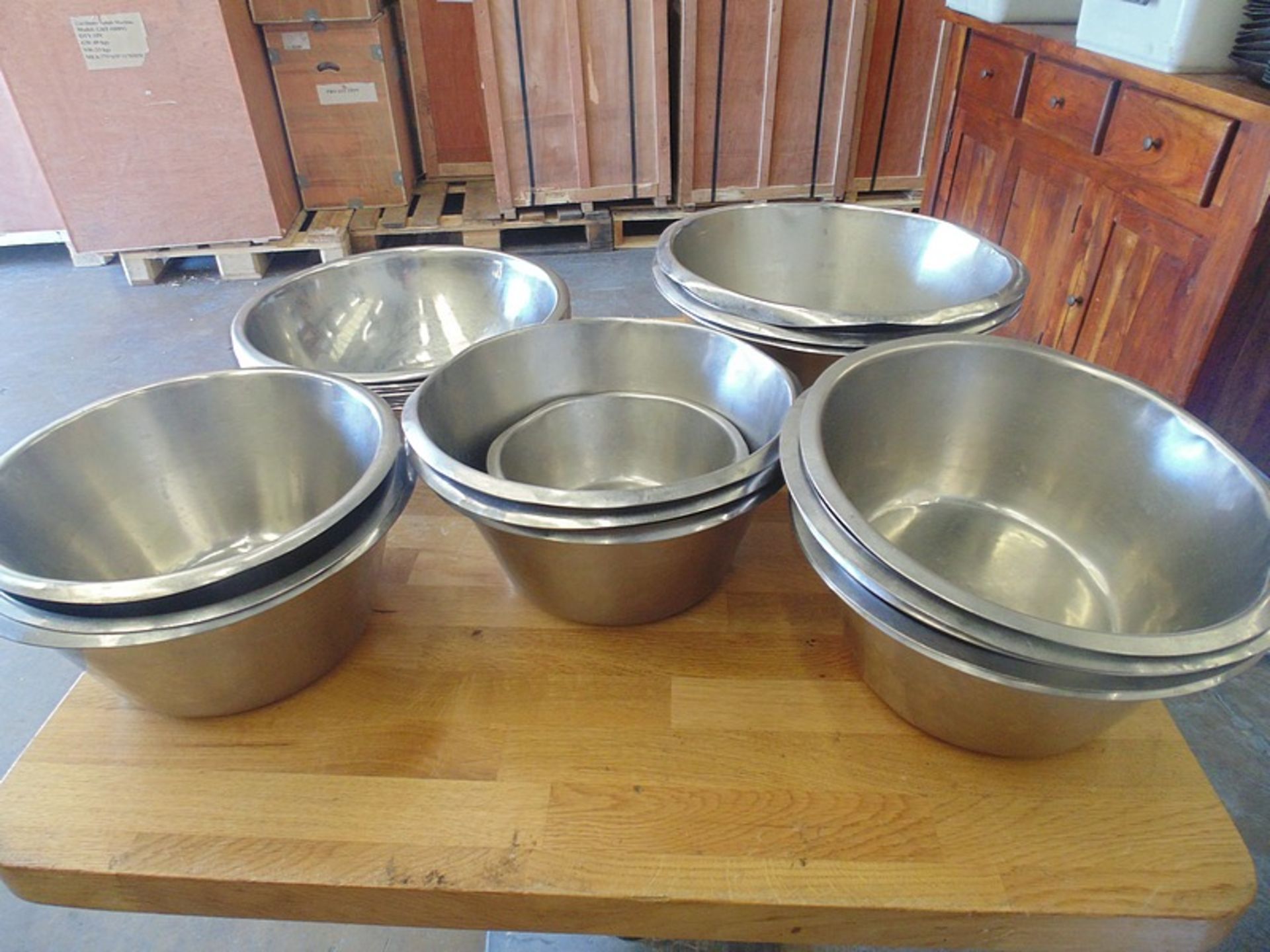 23 x various stainless steel mixing bowls