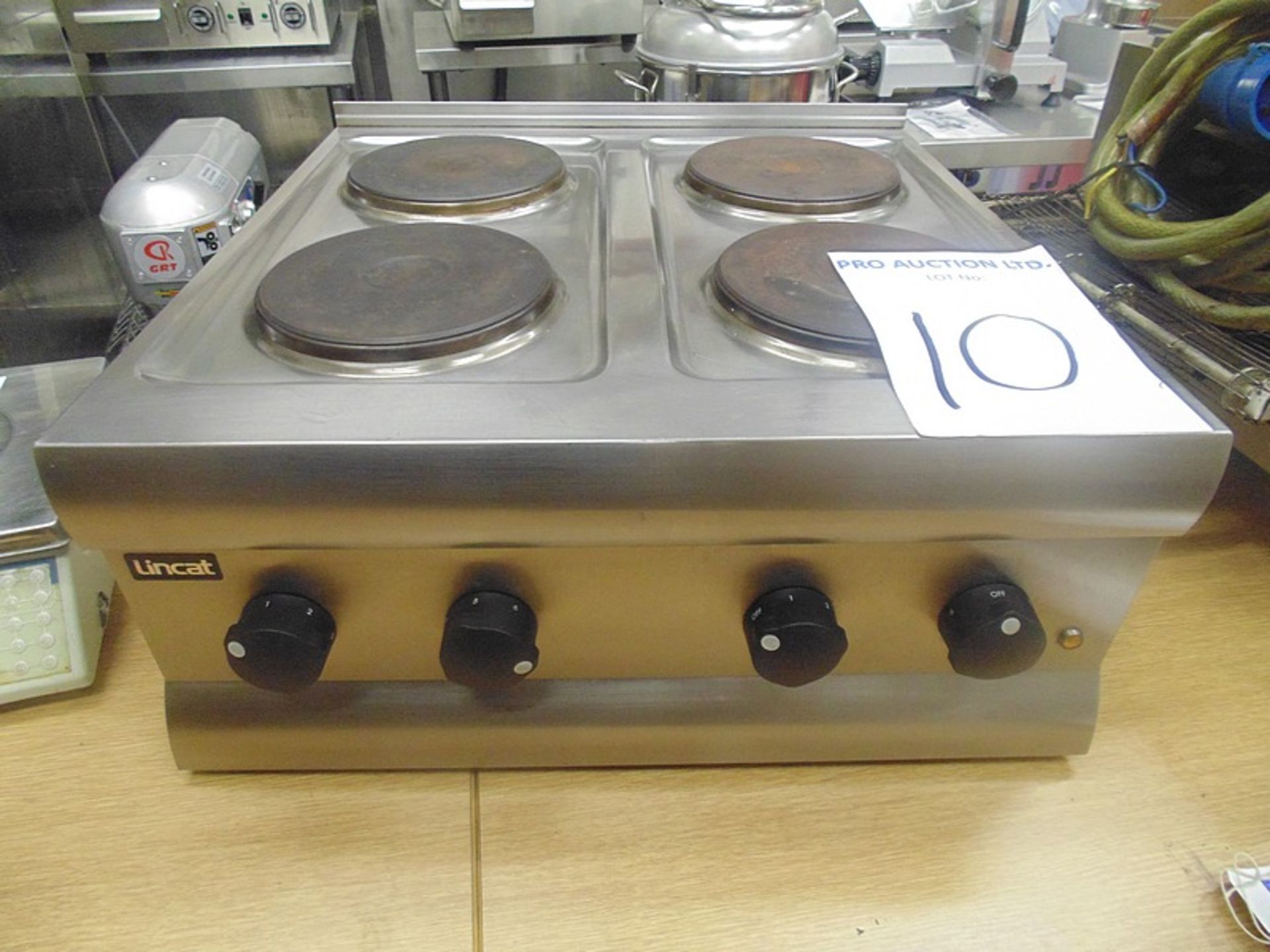Lincat HT6 4 plate electric boiling top fully pressed & sealed hob tops for easy cleaning