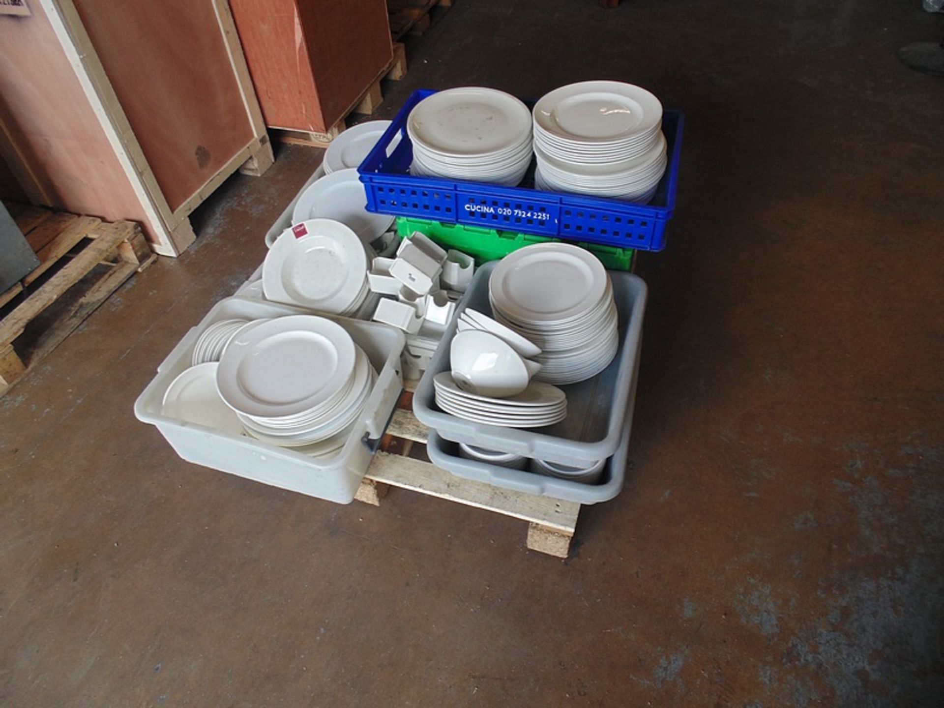 A large quantity of white tableware as lottted to include plates, side plates, bowls, platters and - Image 4 of 4