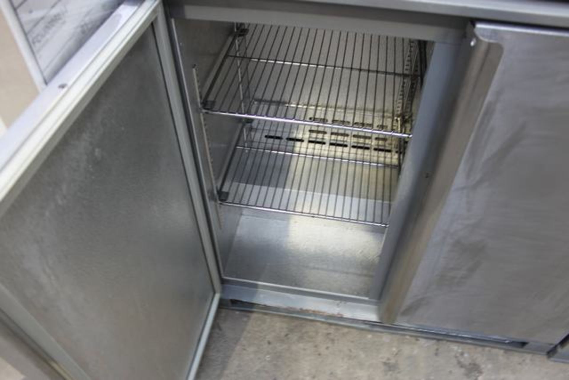 Osborne 2500 stainless steel solid door back bar cooler 220 litre capacity temperature range 2 / 8°C - Image 2 of 2