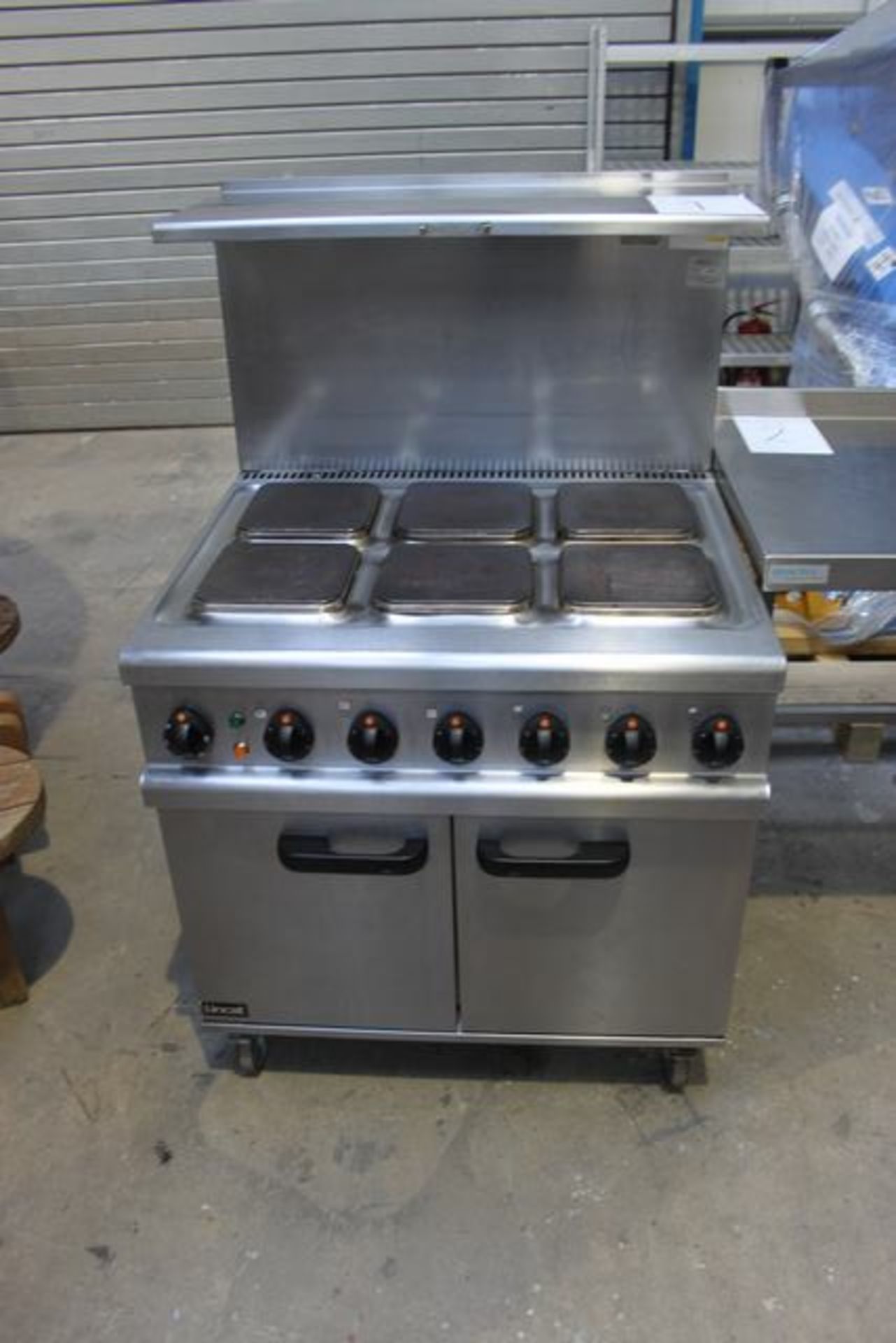 Lincat OE7008 electric six plate oven range twin fan assisted oven six electric hotplates - Image 2 of 2