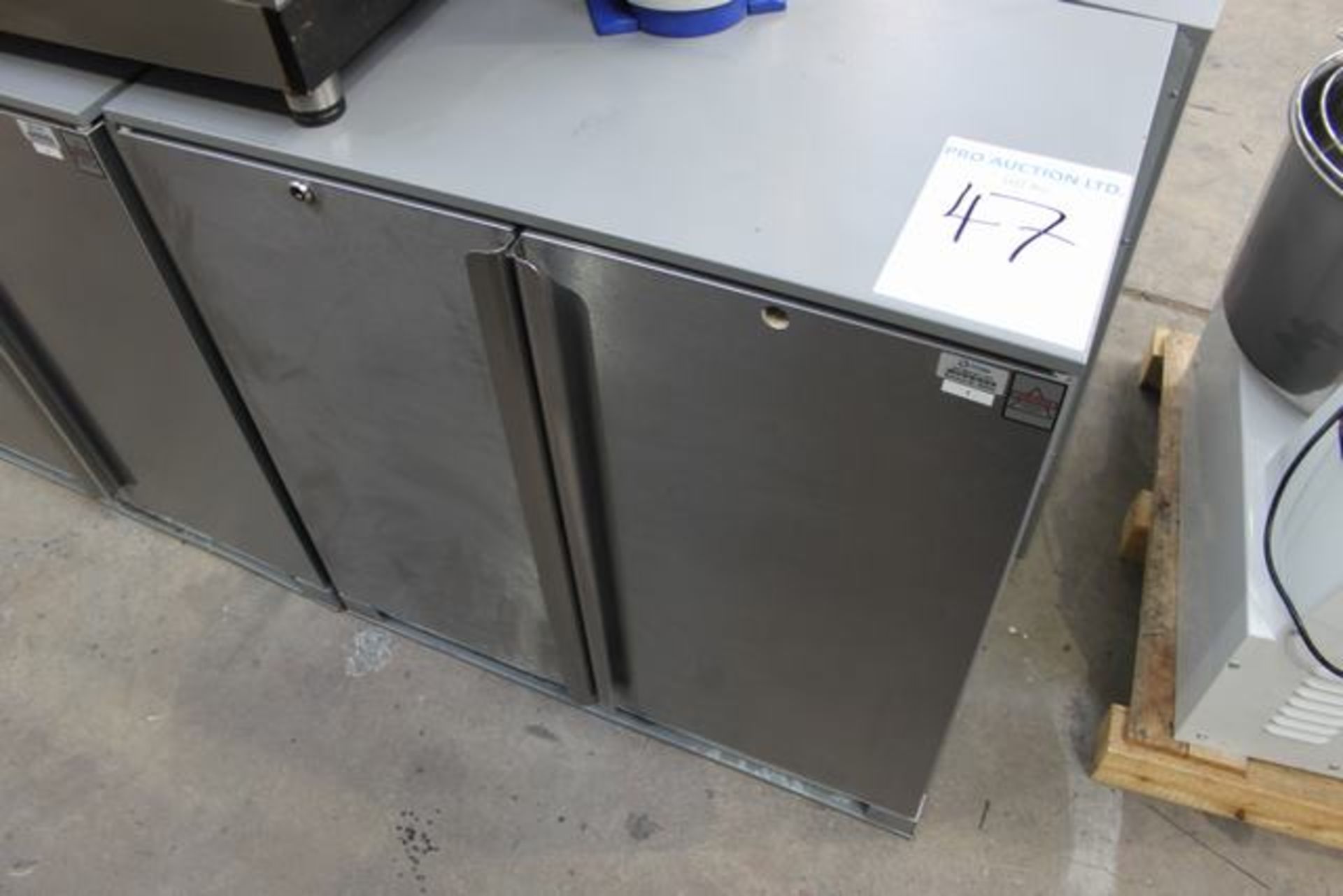 Osborne 2500 stainless steel solid door back bar cooler 220 litre capacity temperature range 2 / 8°C