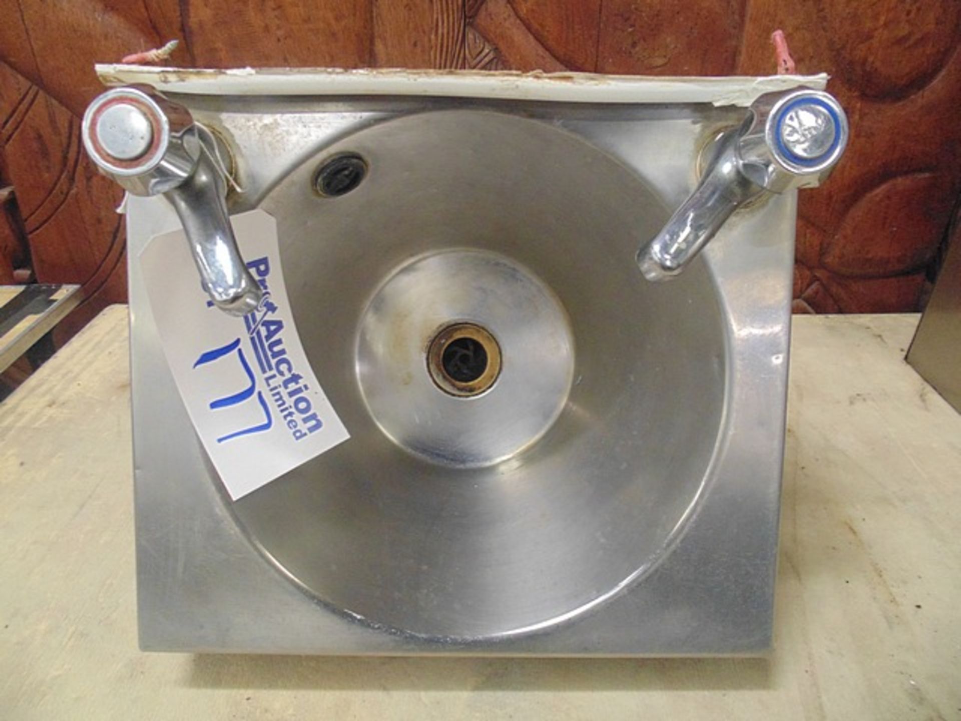 Stainless steel wall mount hand wash basin